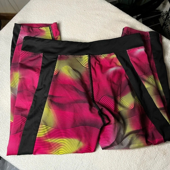 Puma Youth Leggings Size Large - Picture 3 of 4